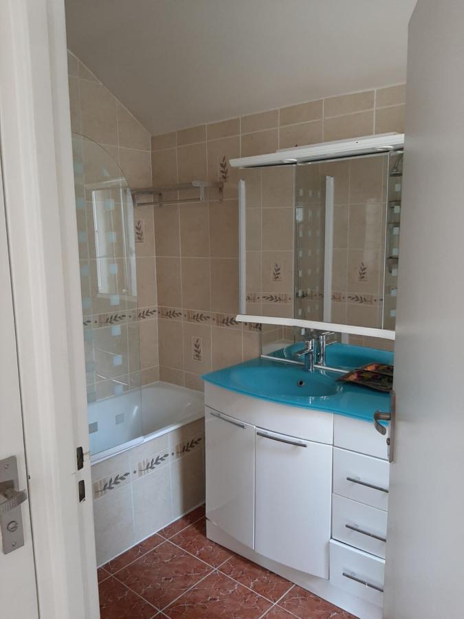 Appartamento Pratique Et Calme Dans Centre De Evry Courcouronnes Esterno foto